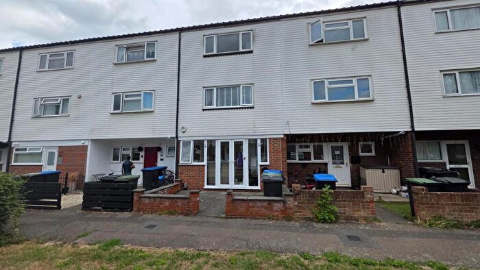 4 Bedroom House To Rent In Caneland Court, Waltham Abbey, EN9
