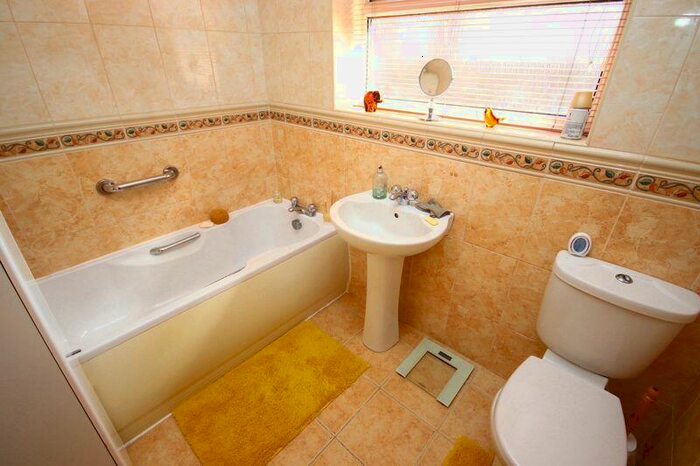 2 Bedroom Detached Bungalow For Sale In Nant Y Glyn, Llandudno Junction, LL31