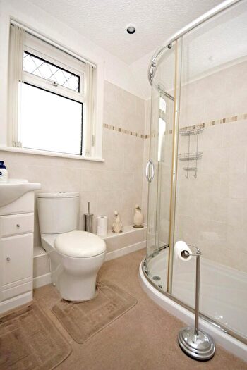 2 Bedroom Semi-Detached House For Sale In Lainshaw Avenue, Kilmarnock, Ayrshire, KA1