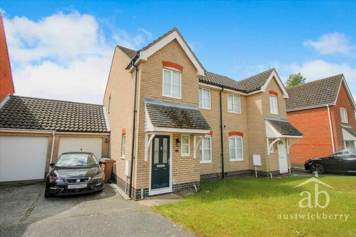 3 Bedroom Semi-Detached House To Rent In Borrett Place, Woodbridge, IP12