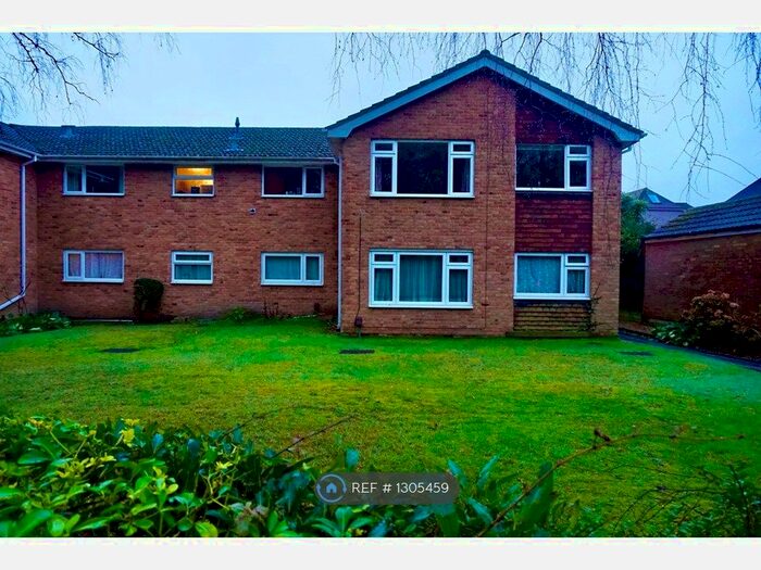 2 Bedroom Maisonette To Rent In Lincoln Court, Southampton SO15