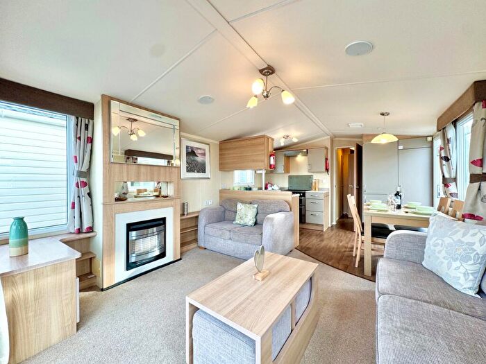 3 Bedroom Caravan For Sale In Swift Bordeaux, Oaklands Holiday Park, Clacton-on-Sea, Essex, CO16