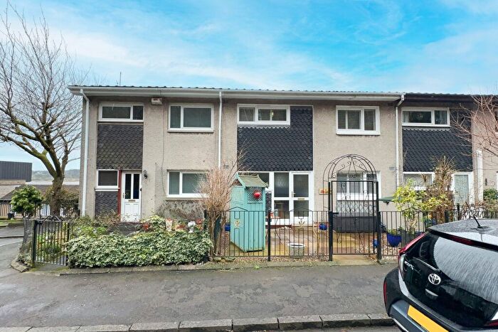 3 Bedroom Terraced House For Sale In Scott Avenue, Bowling, Glasgow, G60