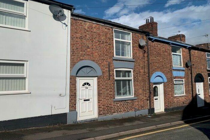 2 Bedroom Terraced House To Rent In Pearle Street, Macclesfield, SK10