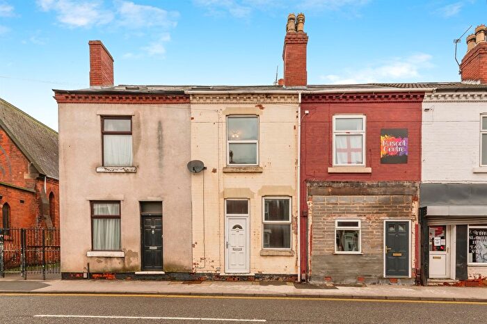 4 Bedroom Terraced House For Sale In Watnall Road, Hucknall, Nottingham, NG15