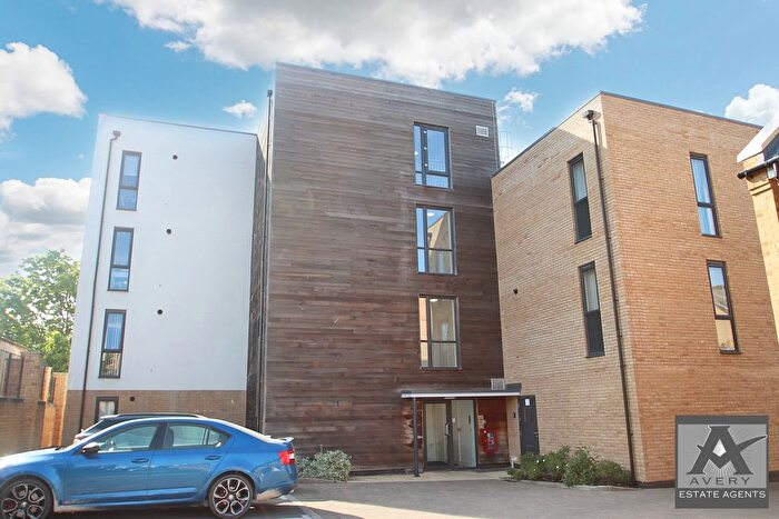 2 Bedroom Flat To Rent In Scarf Drive, BS24