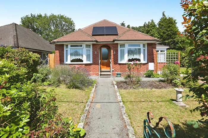 2 Bedroom Detached House For Sale In Northdene Road, Chandlers Ford, Hampshire, SO53