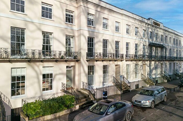 3 Bedroom Flat For Sale In Montpellier Spa Road, Cheltenham, GL50