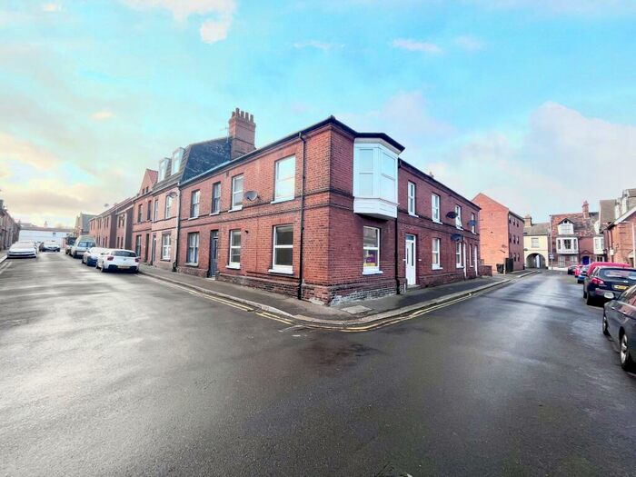 2 Bedroom Terraced House To Rent In Cambridge Street, Cromer, NR27