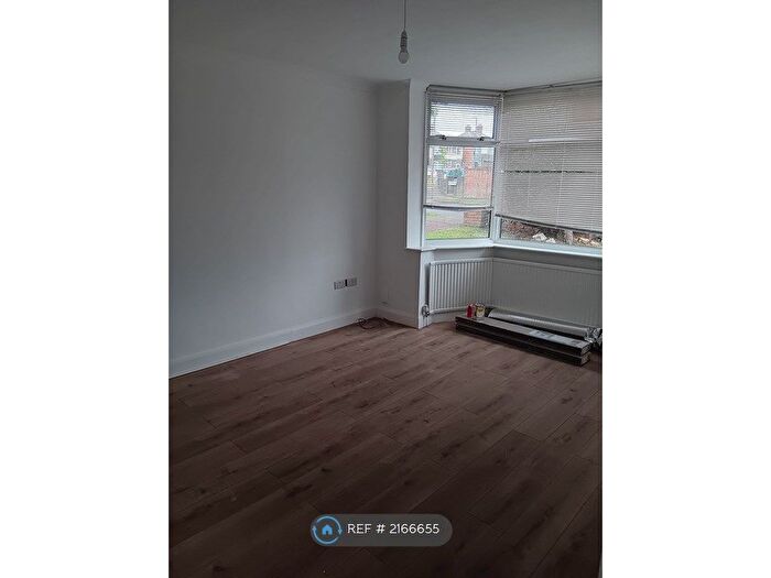 3 Bedroom Semi-Detached House To Rent In Lindridge Road, Birmingham, B23