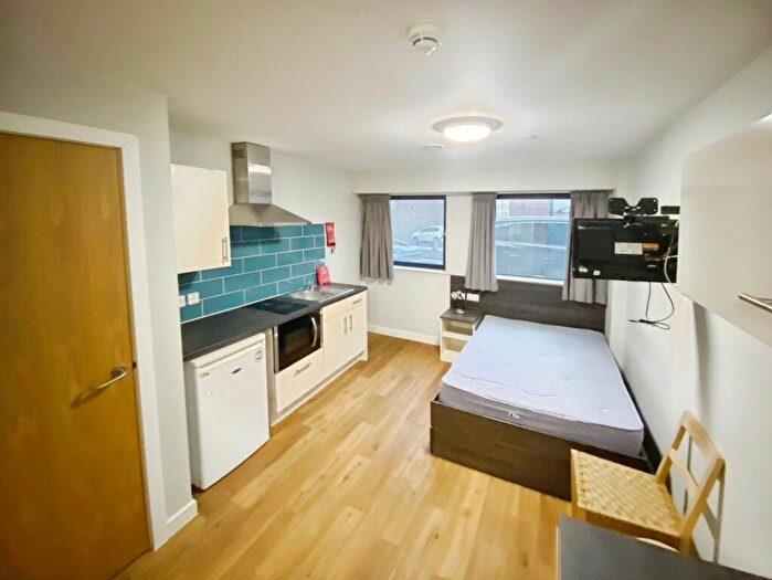 1 Bedroom Apartment For Sale In Queen Street, Sheffield, South Yorkshire, S1
