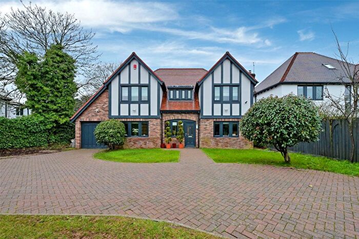5 Bedroom Detached House To Rent In Bell Barn Road, Bristol, Somerset, BS9
