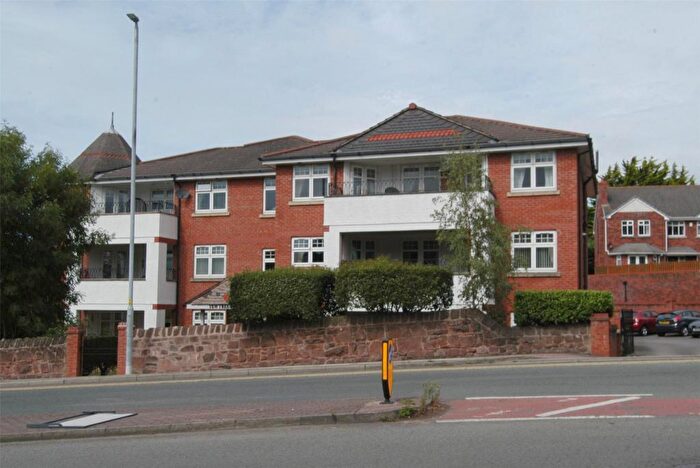 2 Bedroom Apartment To Rent In Yew Tree Court, CH48
