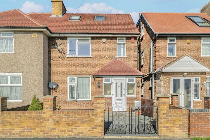 4 Bedroom Semi-Detached House To Rent In Burns Avenue, Feltham, TW14