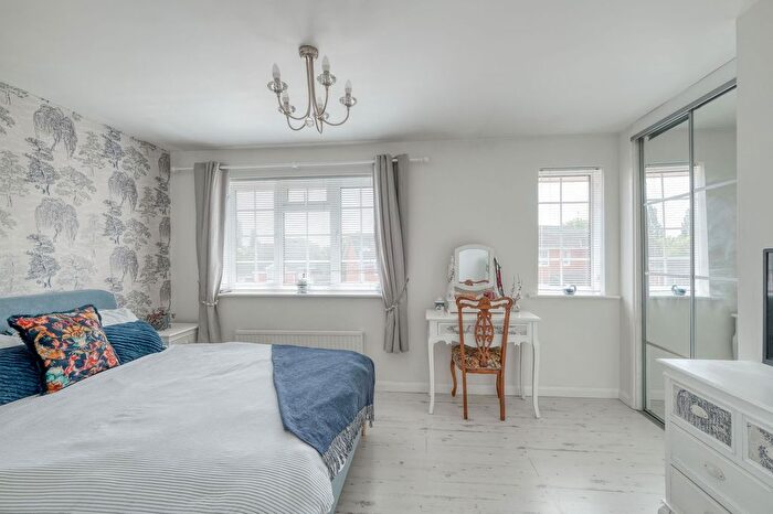 5 Bedroom Detached House For Sale In Low Fold Close, Worcester, WR2