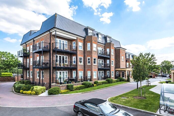 2 Bedroom Apartment For Sale In Marian Gardens, Bromley, BR1