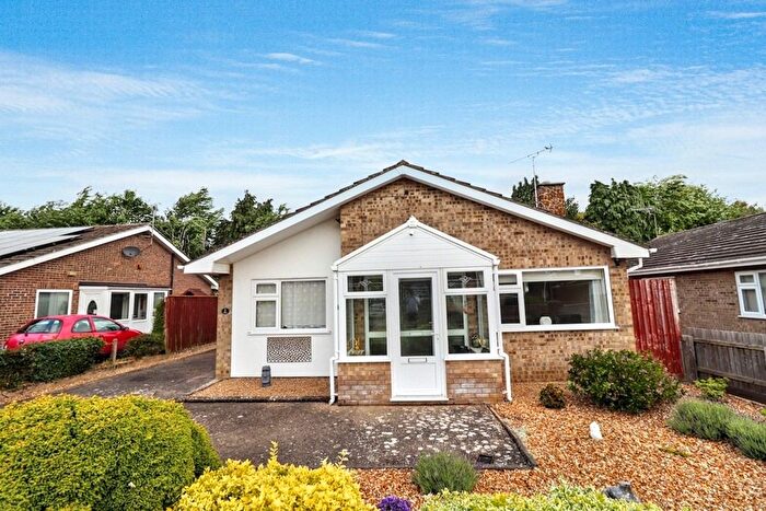 3 Bedroom Detached Bungalow For Sale In Bracken Road, South Wootton, PE30