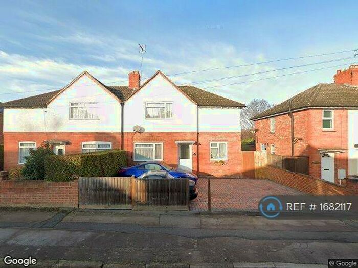 3 Bedroom Semi-Detached House To Rent In Abbey Road, Wellingborough, NN8