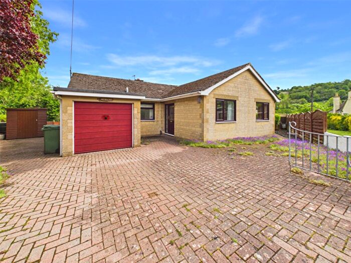 3 Bedroom Bungalow For Sale In Lewiston Road, Brimscombe, Stroud, Gloucestershire, GL5