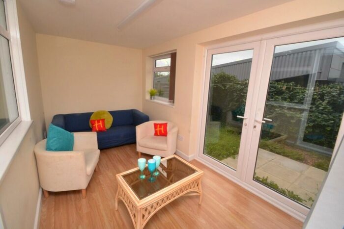 4 Bedroom Semi-Detached House To Rent In (Bed) Allenfield Court, Park Road, Nottingham, NG7