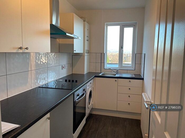 1 Bedroom Flat To Rent In Cowgate, Kirkintilloch, Glasgow, G66