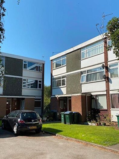 2 Bedroom Maisonette To Rent In Darnford Close, Coventry, CV2