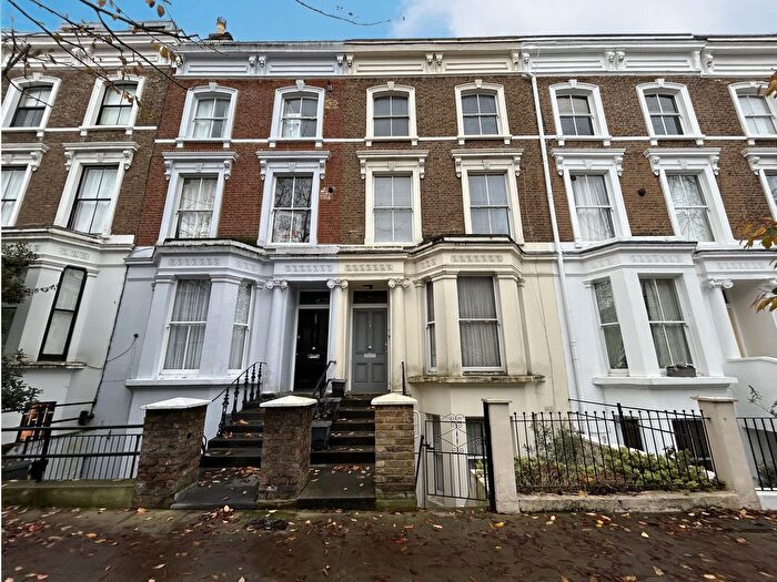 1 Bedroom Flat For Sale In Flat C, Chesterton Road, North Kensington, London, W10