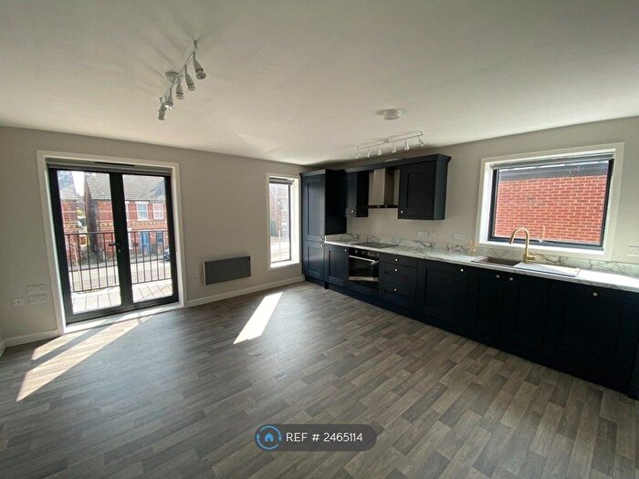 1 Bedroom Flat To Rent In Bells House, Paddock Wood, Tonbridge, TN12