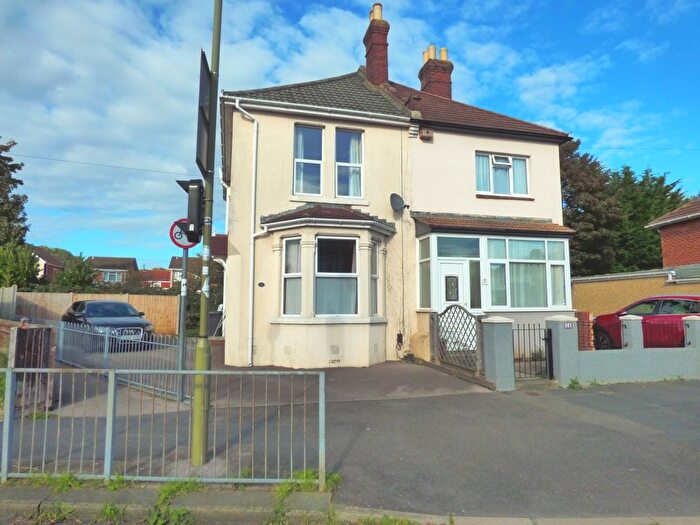 3 Bedroom Property To Rent In Rydal Road, Gosport, PO12