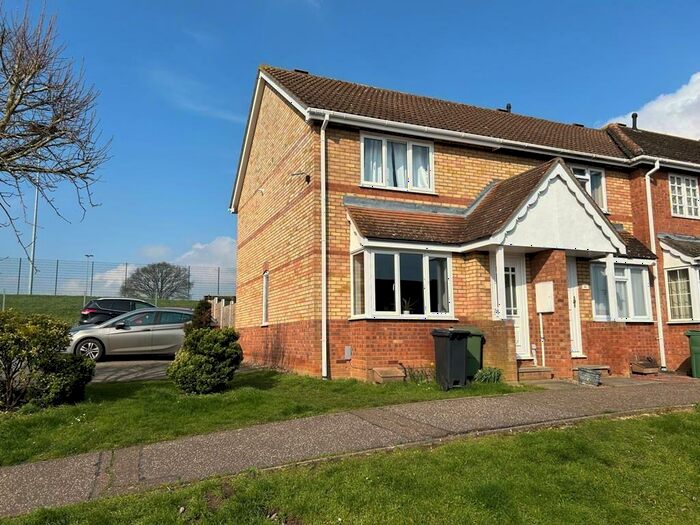 2 Bedroom End Of Terrace House To Rent In Hawthorn Close, Halstead, CO9