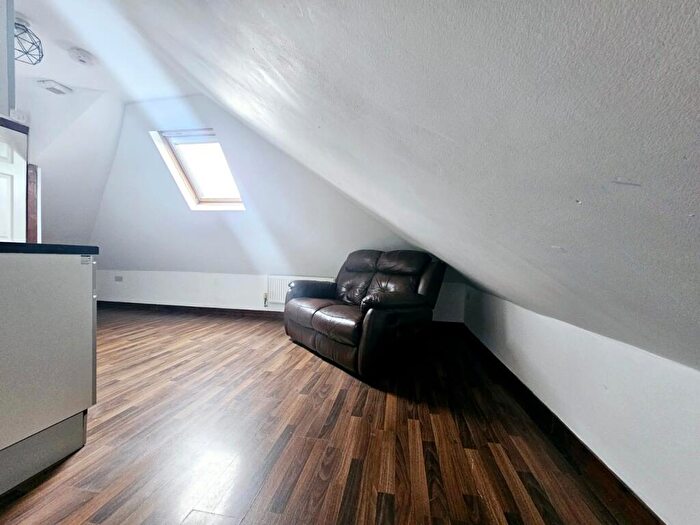 1 Bedroom Flat To Rent In Cedar Road, Southampton, SO14