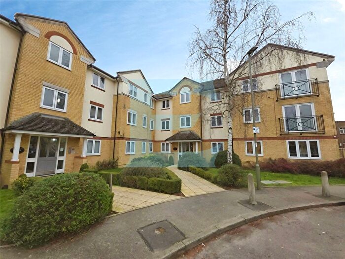 2 Bedroom Flat For Sale In Monarchs Court, Grenville Place, Mill Hill, London, NW7