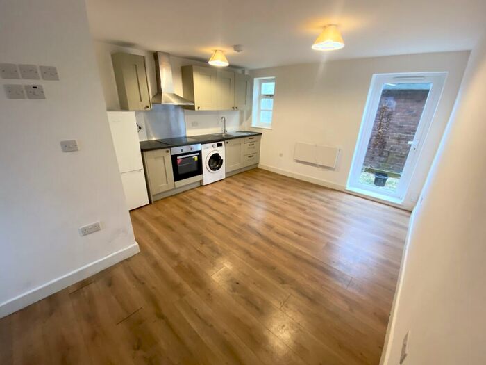 1 Bedroom Flat To Rent In Eye Road, Flat B, Peterborough, PE1