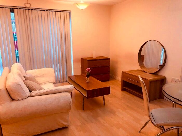 Studio To Rent In Trentham Court, Victoria Road, London, W3