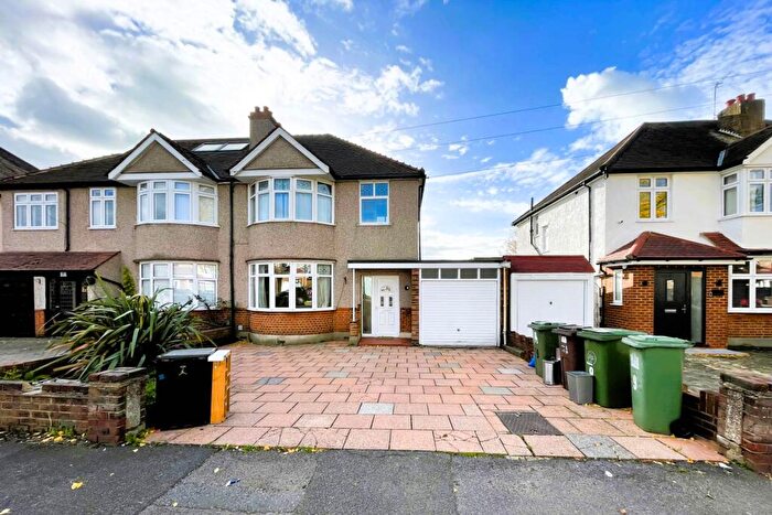 3 Bedroom Semi-Detached House To Rent In Ebbisham Road, Worcester Park, KT4
