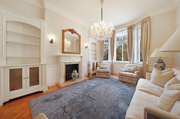 3 Bedroom Flat To Rent In North Gate, St John's Wood, NW8