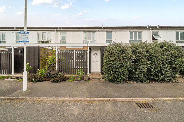 3 Bedroom Terraced House For Sale In Edinburgh Gardens, Windsor, SL4