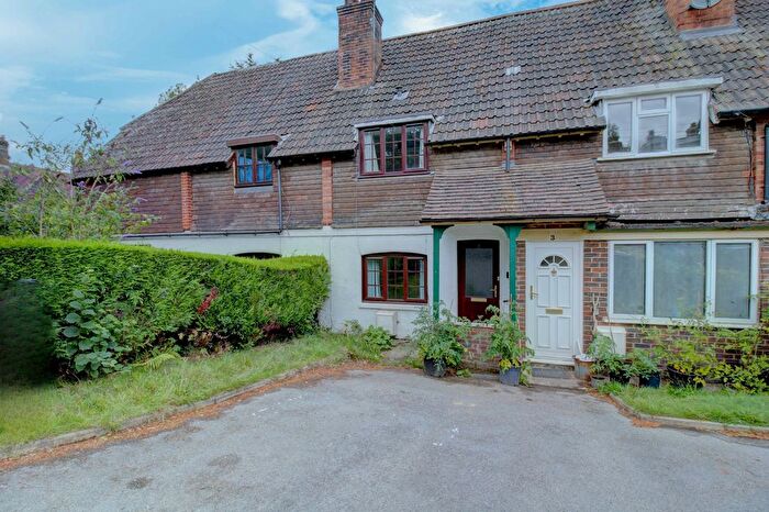 2 Bedroom Cottage For Sale In Spring Meadow, Forest Row, RH18