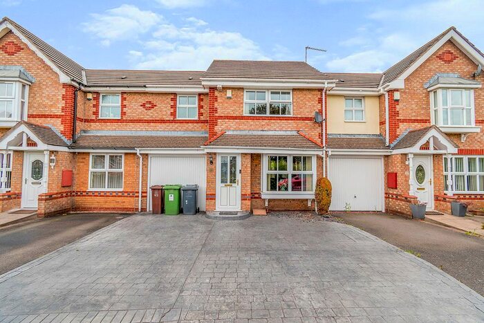 3 Bedroom Terraced House To Rent In Calver Crescent, Wednesfield, Wolverhampton, WV11