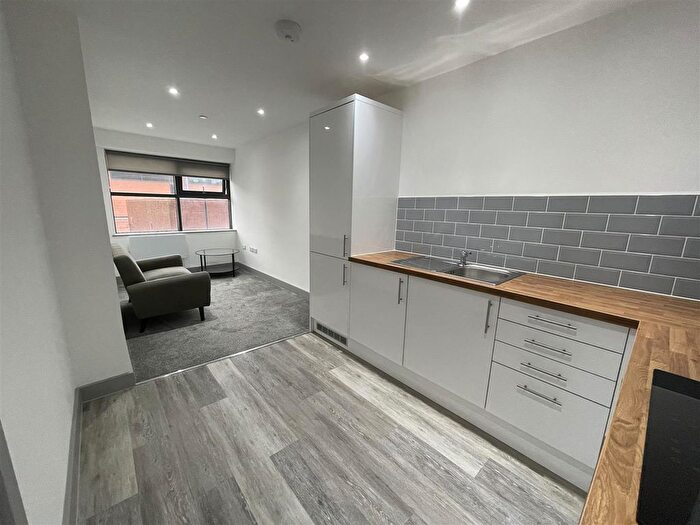 1 Bedroom Flat To Rent In Grosvenor House, Union Street, Wakefield, WF1