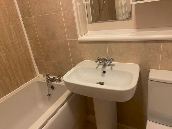 1 Bedroom Flat To Rent In Urquhart Terrace, City Centre, Aberdeen, AB24