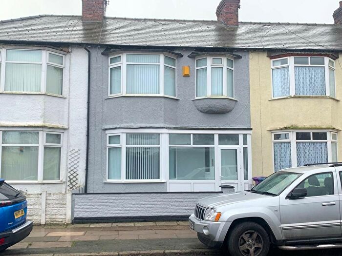 3 Bedroom House To Rent In Corinthian Avenue, L13