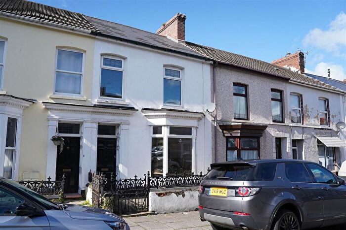 3 Bedroom Terraced House For Sale In Albert Street, Llanelli, SA15