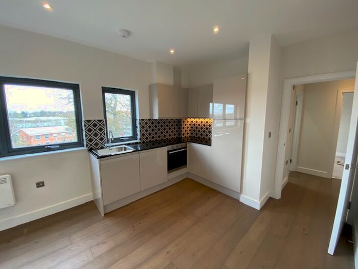 1 Bedroom Flat To Rent In Molly Millars Lane, Wokingham, RG41