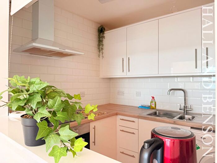 1 Bedroom Flat To Rent In Norbury Close, Allestree, Derby, DE22