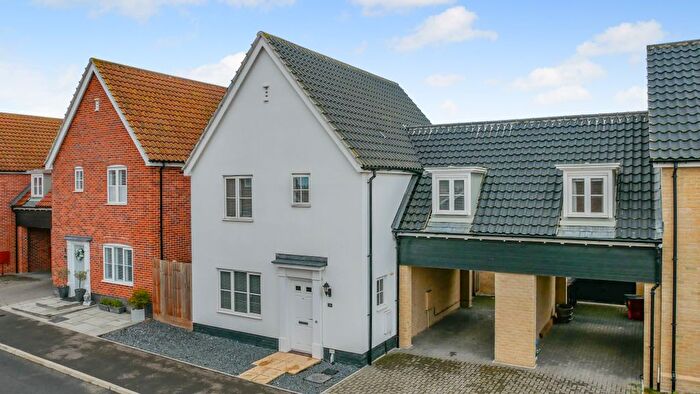 3 Bedroom Link Detached House For Sale In Mistley, Manningtree, CO11