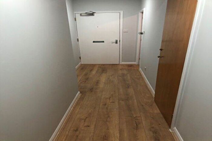 1 Bedroom Flat To Rent In Cedar Road, Sutton, SM2