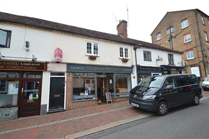 1 Bedroom Apartment To Rent In Bedroom Apartment St Floor In Godalming, GU7