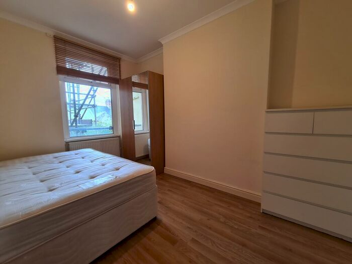 2 Bedroom Flat To Rent In Claude Road, Roath, CF24