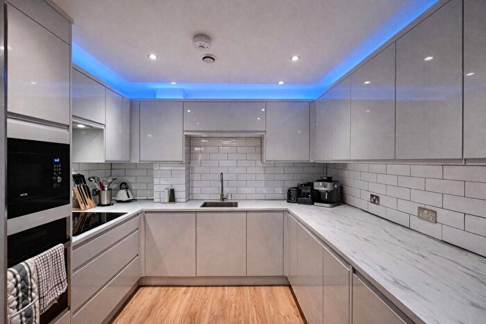 2 Bedroom Apartment To Rent In Newton Street, Manchester, M1